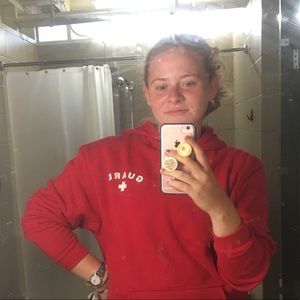 Meet your Posher, Evelyn